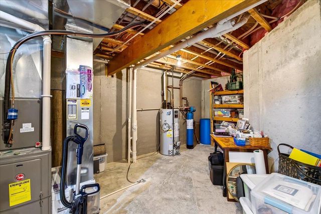 1422 SMITHFIELD Drive, Sun Prairie, WI 53590