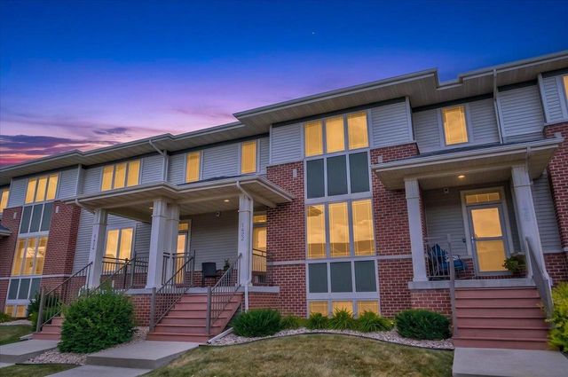 1422 SMITHFIELD Drive, Sun Prairie, WI 53590