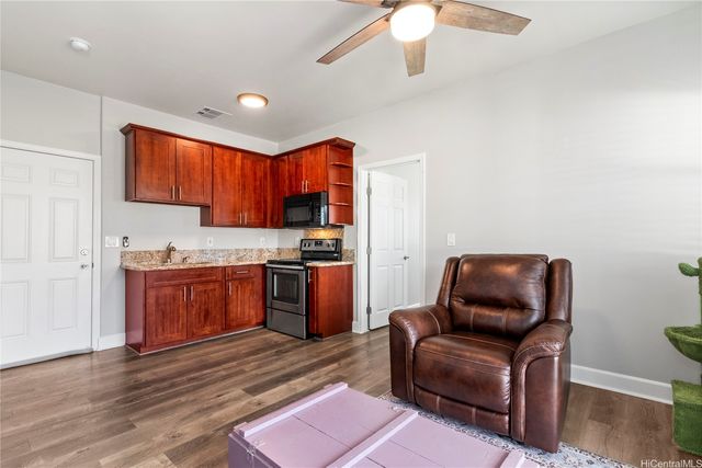 87-1720 Farrington Highway 8, Waianae, HI 96792