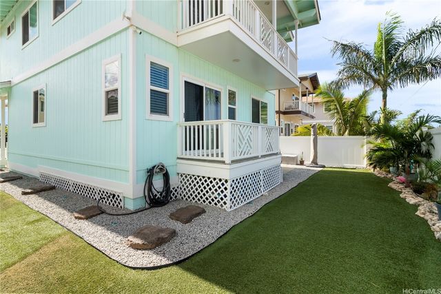 87-1720 Farrington Highway 8, Waianae, HI 96792