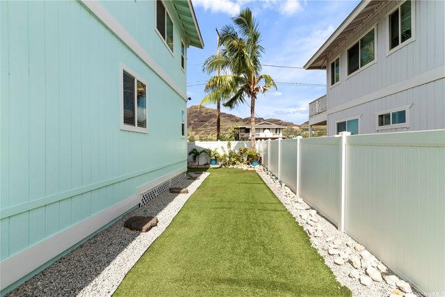 87-1720 Farrington Highway 8, Waianae, HI 96792