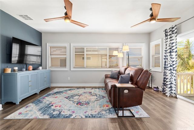 87-1720 Farrington Highway 8, Waianae, HI 96792