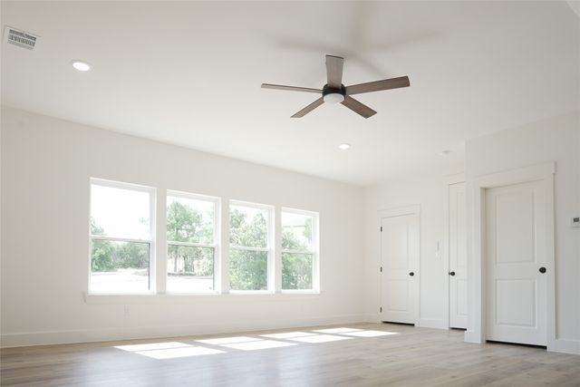 1074 Preserve Street, Weatherford, TX 76085