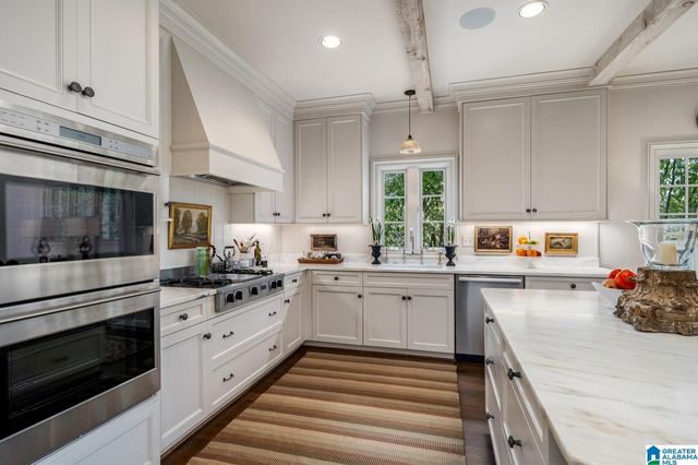 5301 WOODFORD DRIVE, Birmingham, AL 35242