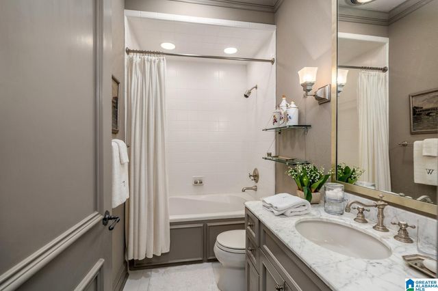 5301 WOODFORD DRIVE, Birmingham, AL 35242