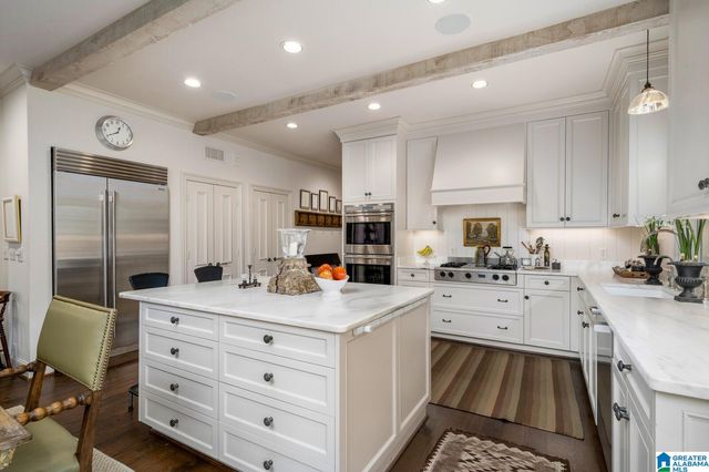 5301 WOODFORD DRIVE, Birmingham, AL 35242