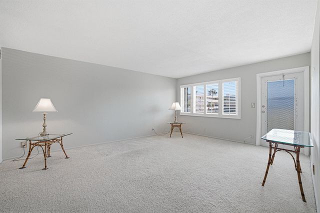 101 Doolen Court 210, North Palm Beach, FL 33408