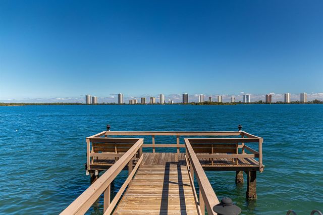101 Doolen Court 210, North Palm Beach, FL 33408