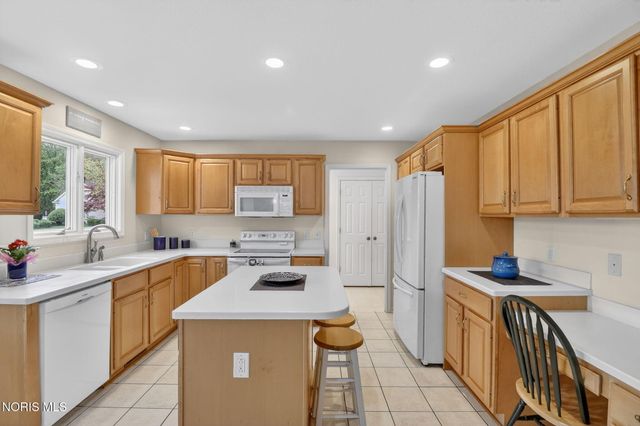 7543 Castle Ridge Road, Toledo, OH 43617