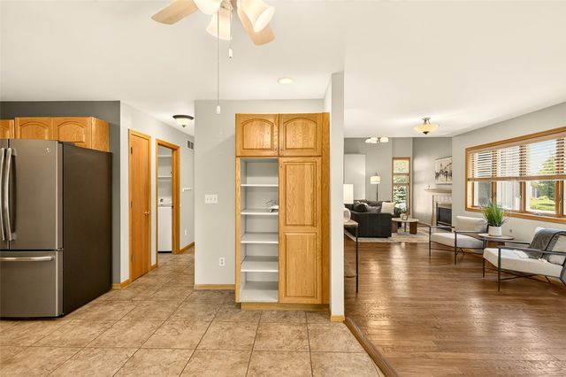 45 Heron Circle, Iowa City, IA 52245