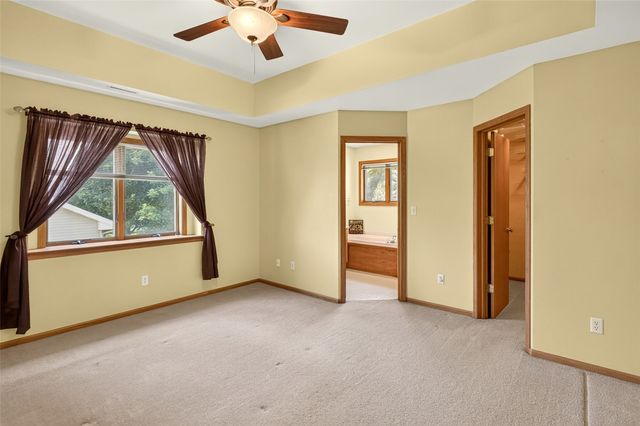 45 Heron Circle, Iowa City, IA 52245
