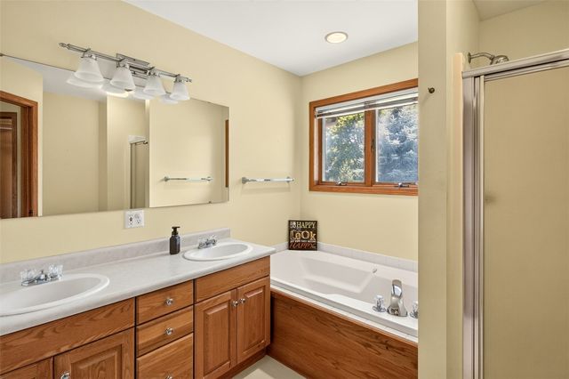 45 Heron Circle, Iowa City, IA 52245