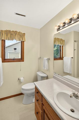 45 Heron Circle, Iowa City, IA 52245