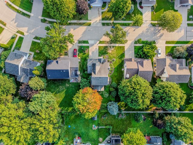 45 Heron Circle, Iowa City, IA 52245