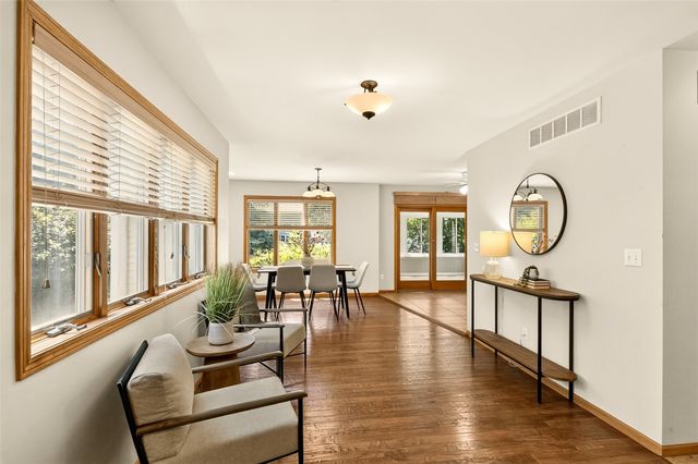 45 Heron Circle, Iowa City, IA 52245