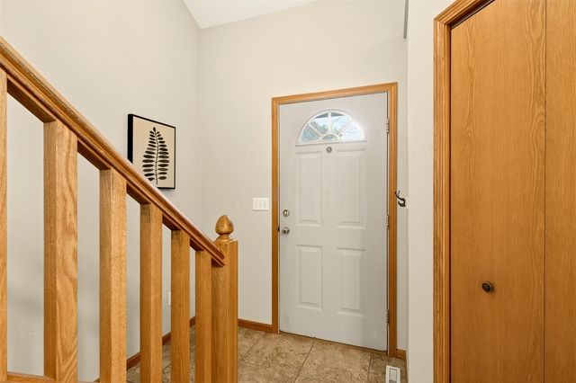 45 Heron Circle, Iowa City, IA 52245
