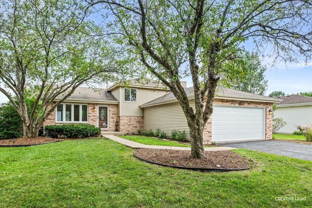 1702 Pebble Beach Drive, Plainfield, IL 60586