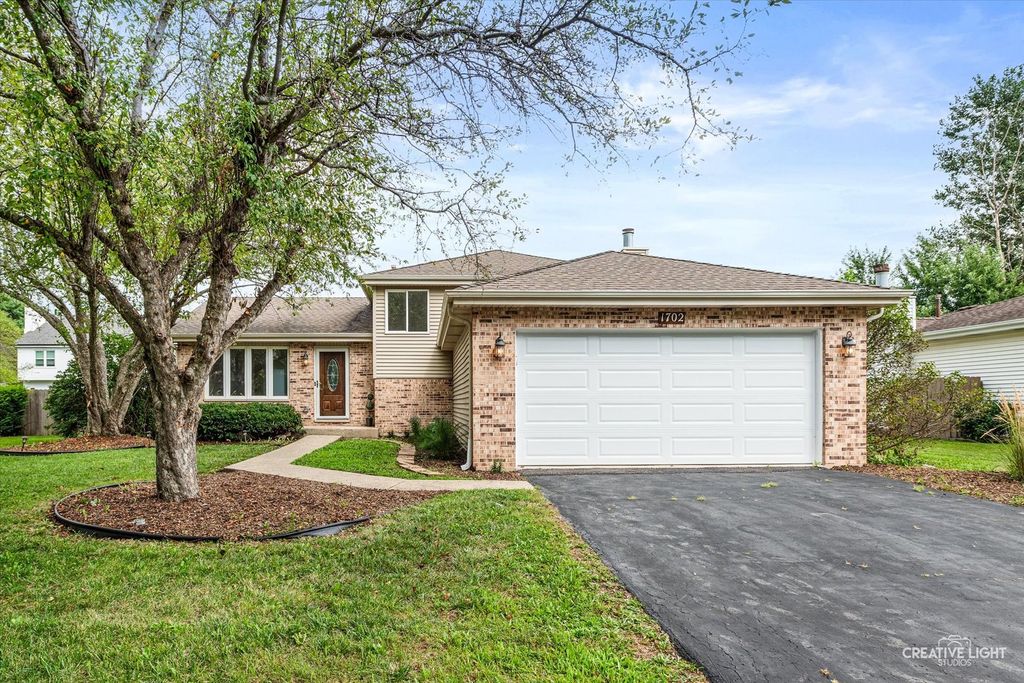 1702 Pebble Beach Drive, Plainfield, IL 60586