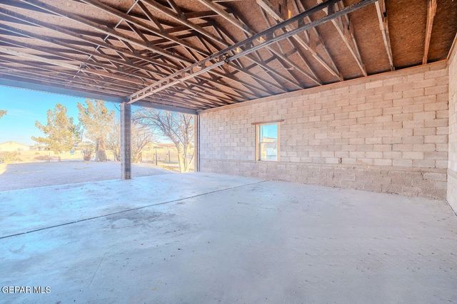 11640 Peters Road, Socorro, TX 79927