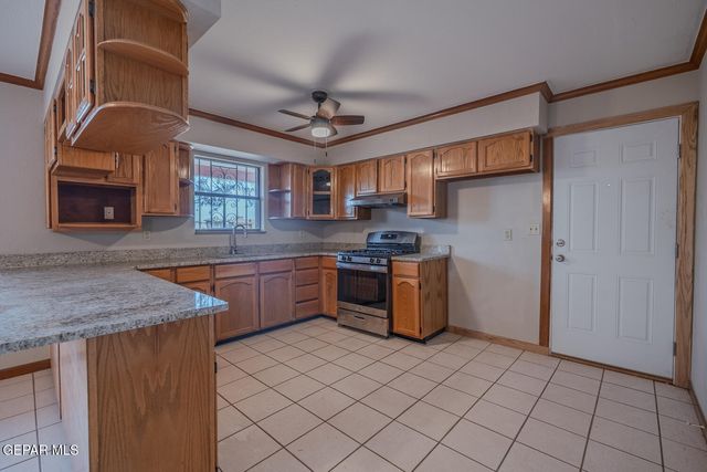 11640 Peters Road, Socorro, TX 79927