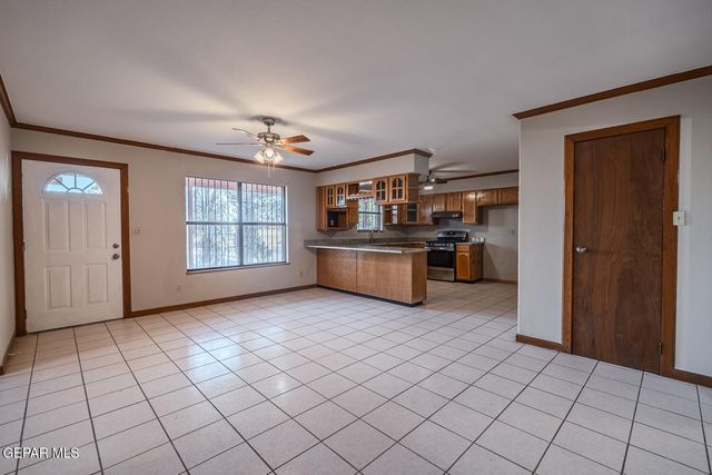 11640 Peters Road, Socorro, TX 79927