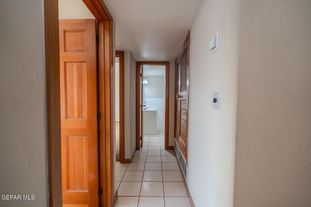 11640 Peters Road, Socorro, TX 79927