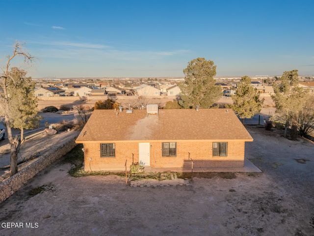 11640 Peters Road, Socorro, TX 79927