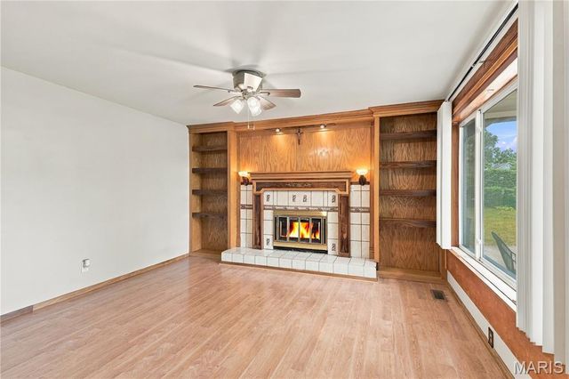 1940 Danelle Drive, Florissant, MO 63031
