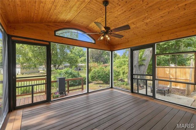 1940 Danelle Drive, Florissant, MO 63031