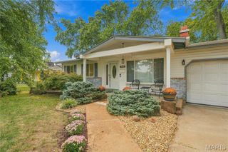 1940 Danelle Drive, Florissant, MO 63031