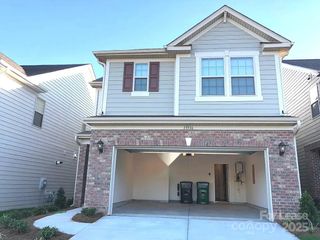 15516 Scholastic Drive, Charlotte, NC 28277