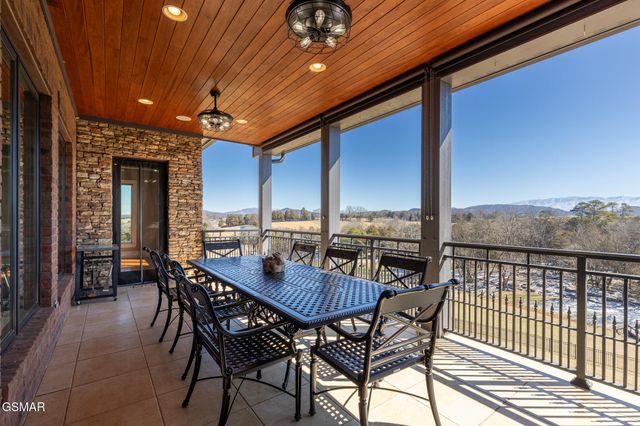 1919 Legend View Court, Sevierville, TN 37862