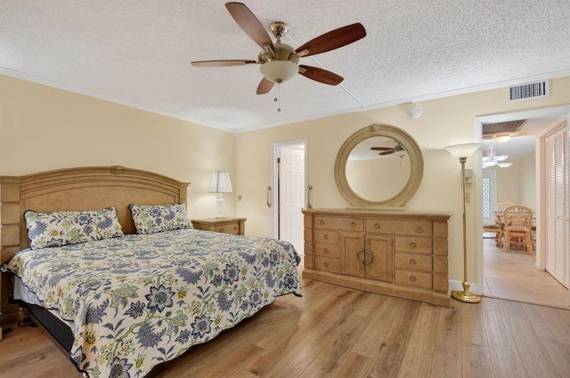 2070 NEWPORT Q Drive, Deerfield Beach, FL 33442