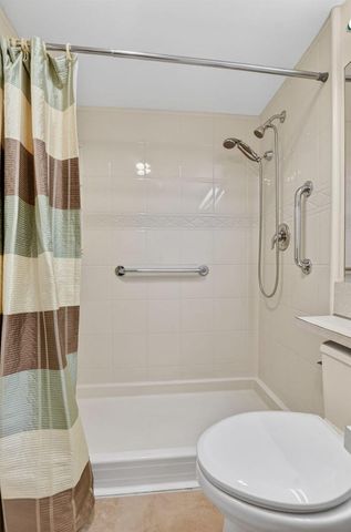 2070 NEWPORT Q Drive, Deerfield Beach, FL 33442
