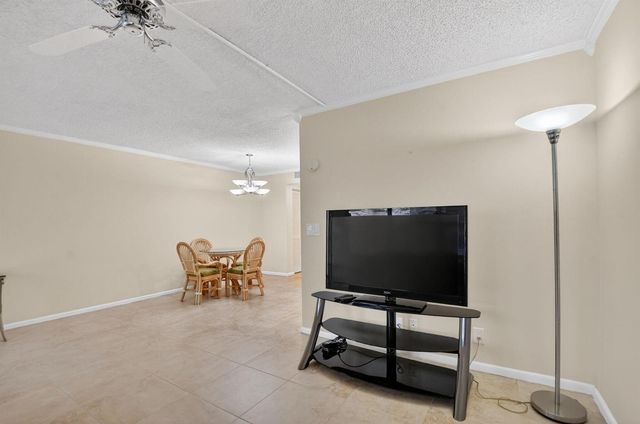 2070 NEWPORT Q Drive, Deerfield Beach, FL 33442