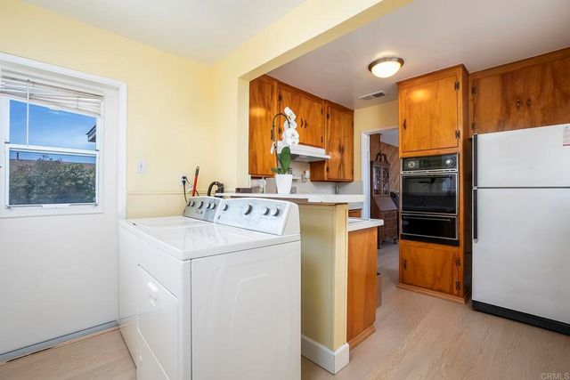 2726 Comstock St, San Diego, CA 92111