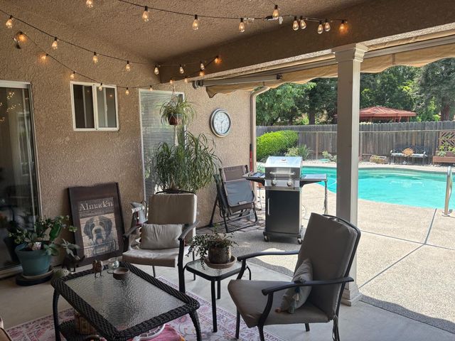 8263 N Mcdonald Avenue, Fresno, CA 93720
