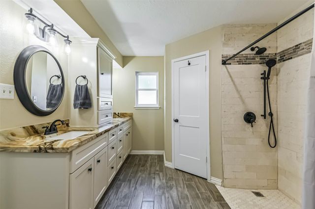 231 Loon River Drive, Huffman, TX 77336