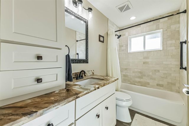 231 Loon River Drive, Huffman, TX 77336