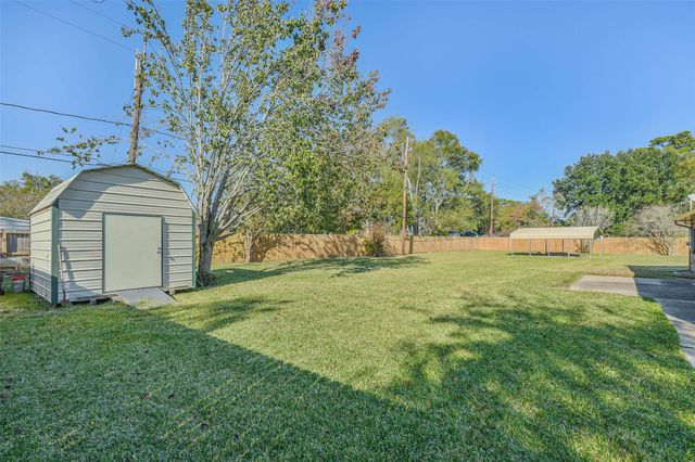 231 Loon River Drive, Huffman, TX 77336