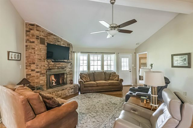 231 Loon River Drive, Huffman, TX 77336