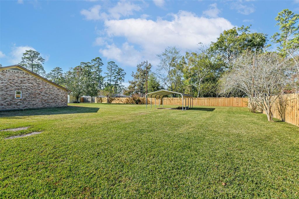 231 Loon River Drive, Huffman, TX 77336
