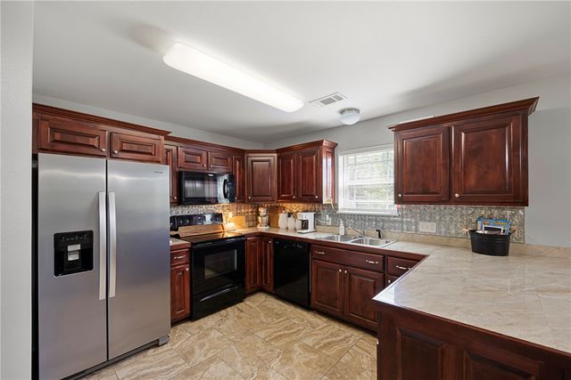 401 Willow Creek Drive, Dardanelle, AR 72834