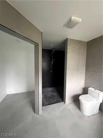 2228 SW 43rd ST, Cape Coral, FL 33914