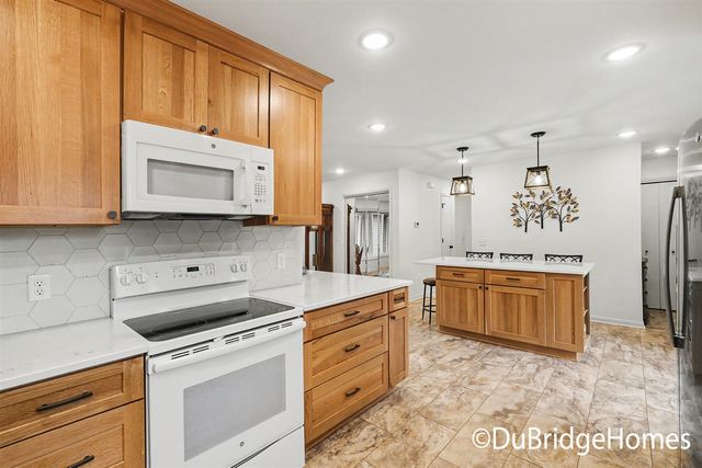 4974 Cedar Ridge Drive, Grand Rapids, MI 49525