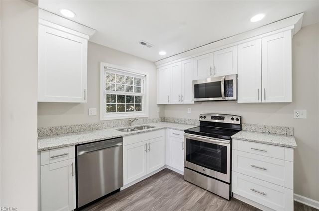 804 Cambridge AVE, Portsmouth, VA 23707