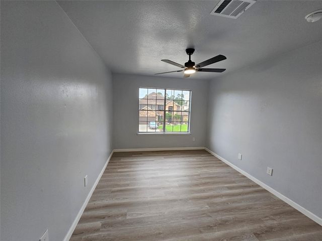 17707 Forest Haven Trail, Tomball, TX 77375