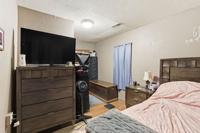 1607 N Erie Ave, Wichita, KS 67214