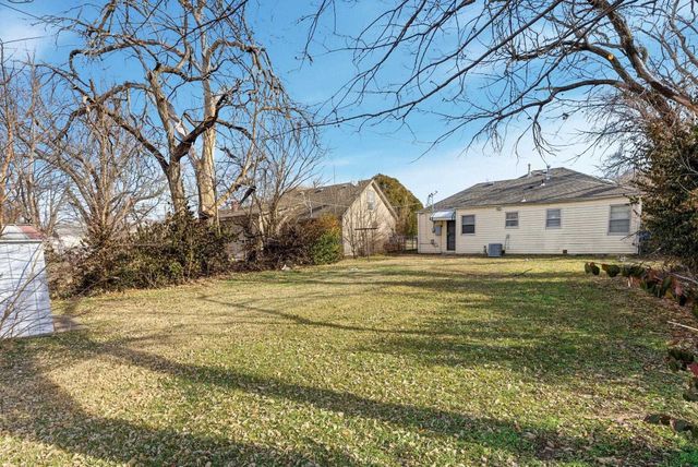 1607 N Erie Ave, Wichita, KS 67214