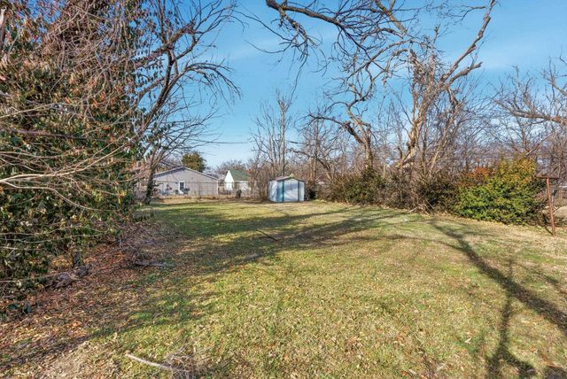 1607 N Erie Ave, Wichita, KS 67214